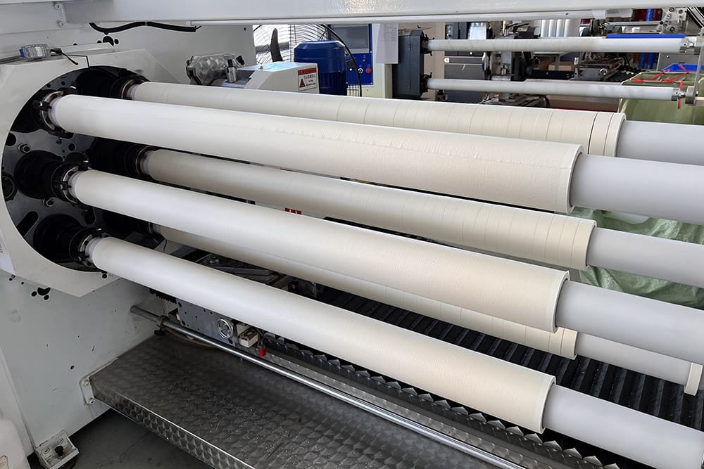 Automated high precision masking tape slitting machine cutting jumbo rolls